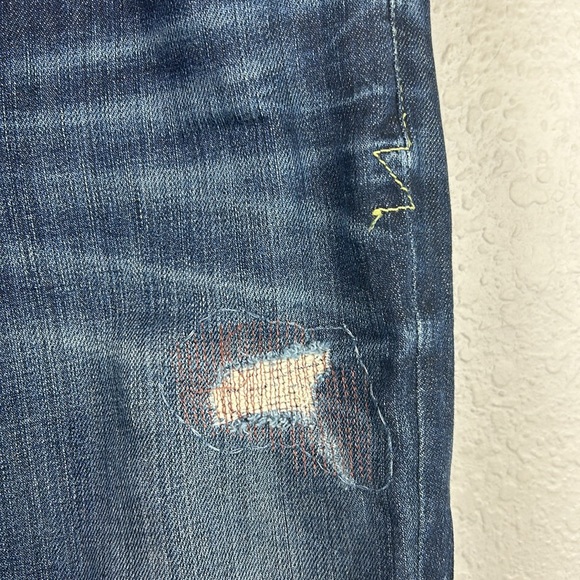 Lucky Brand Zoe Straight Leg Patch Design Jeans 2 - Picture 5 of 10